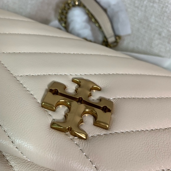 Tory Burch Kira Chevron Cream Leather Small Convertible Shoulder/Crossbody Bag - Picture 11 of 16